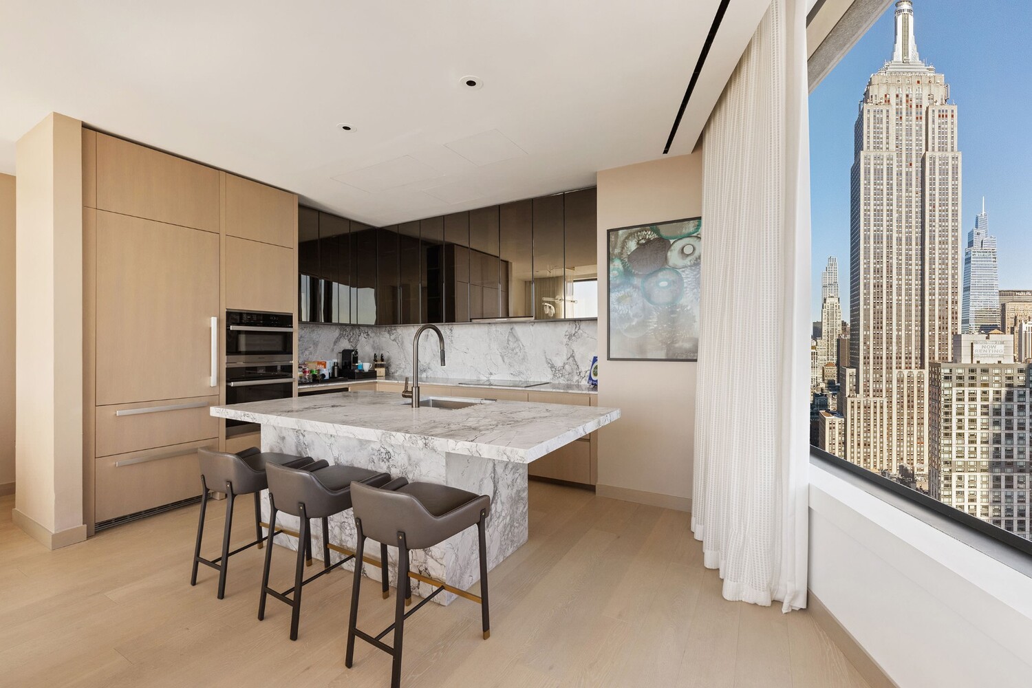 25 W 28TH Street PH43A