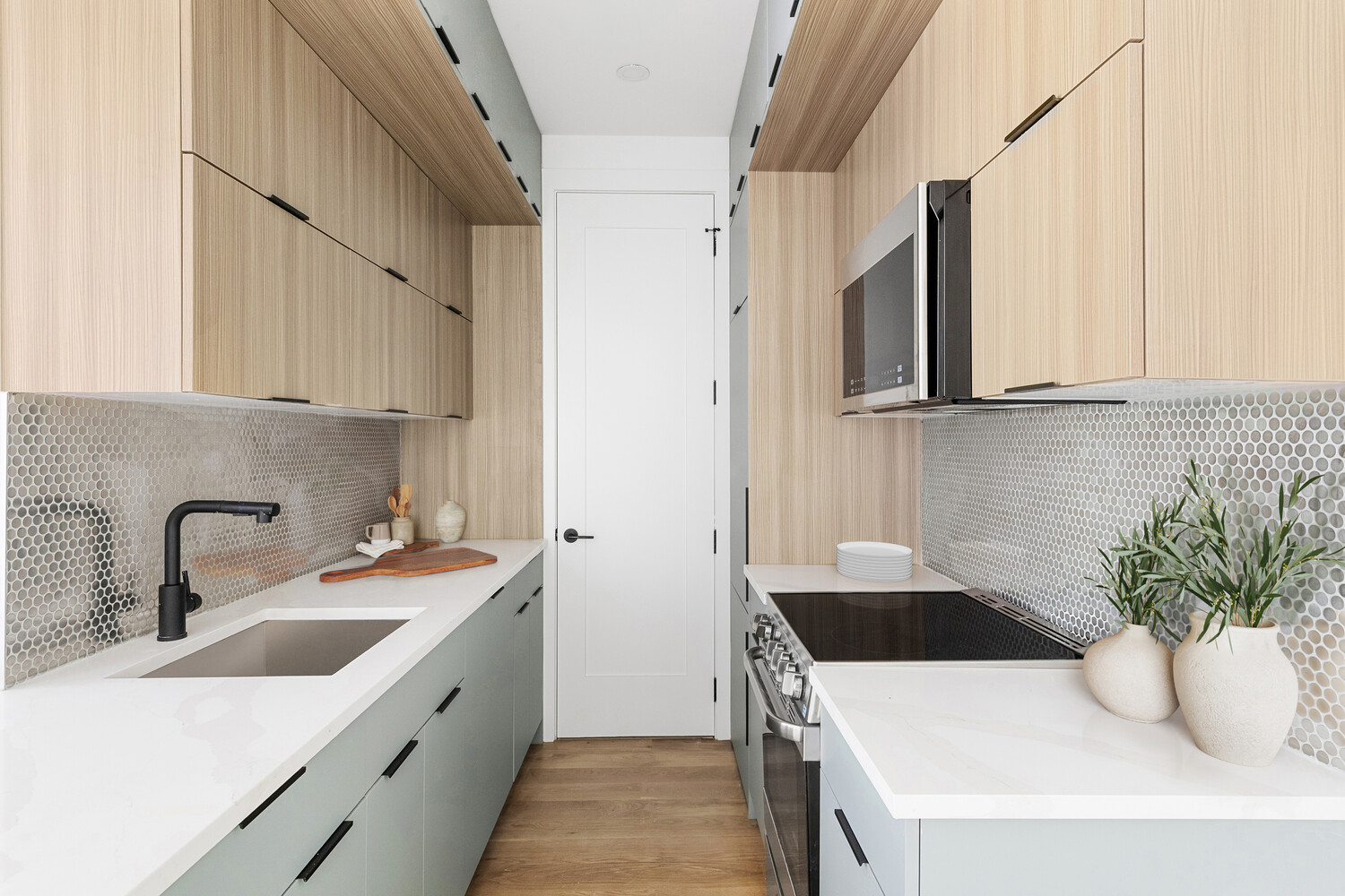 1479 STERLING Place 3B