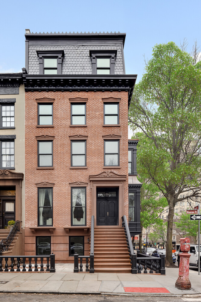 1 MONROE Place