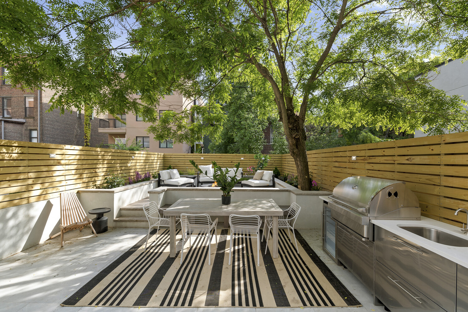 174 N 6TH Street TH1