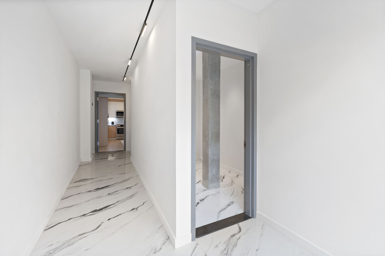 174 N 6TH Street TH1