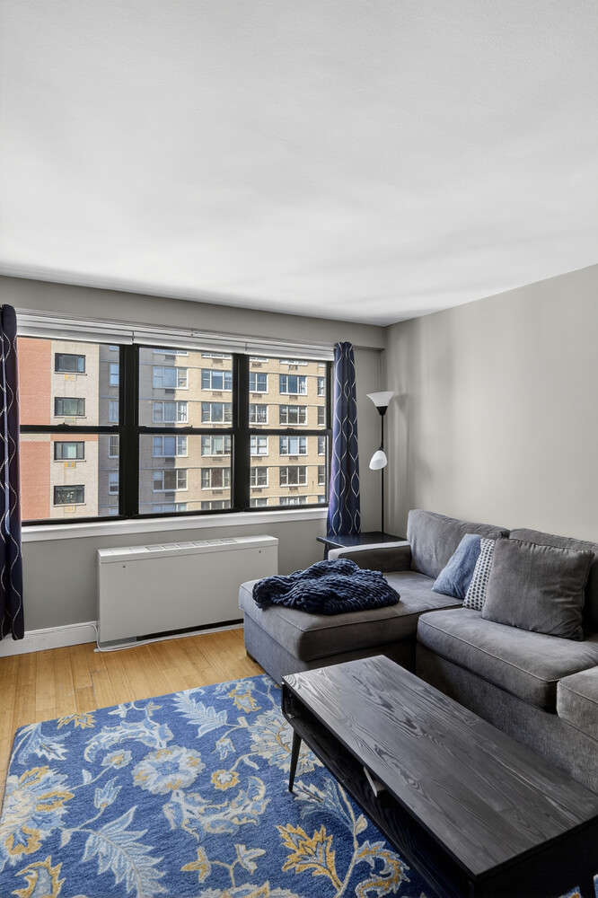 201 E 28TH Street 14M
