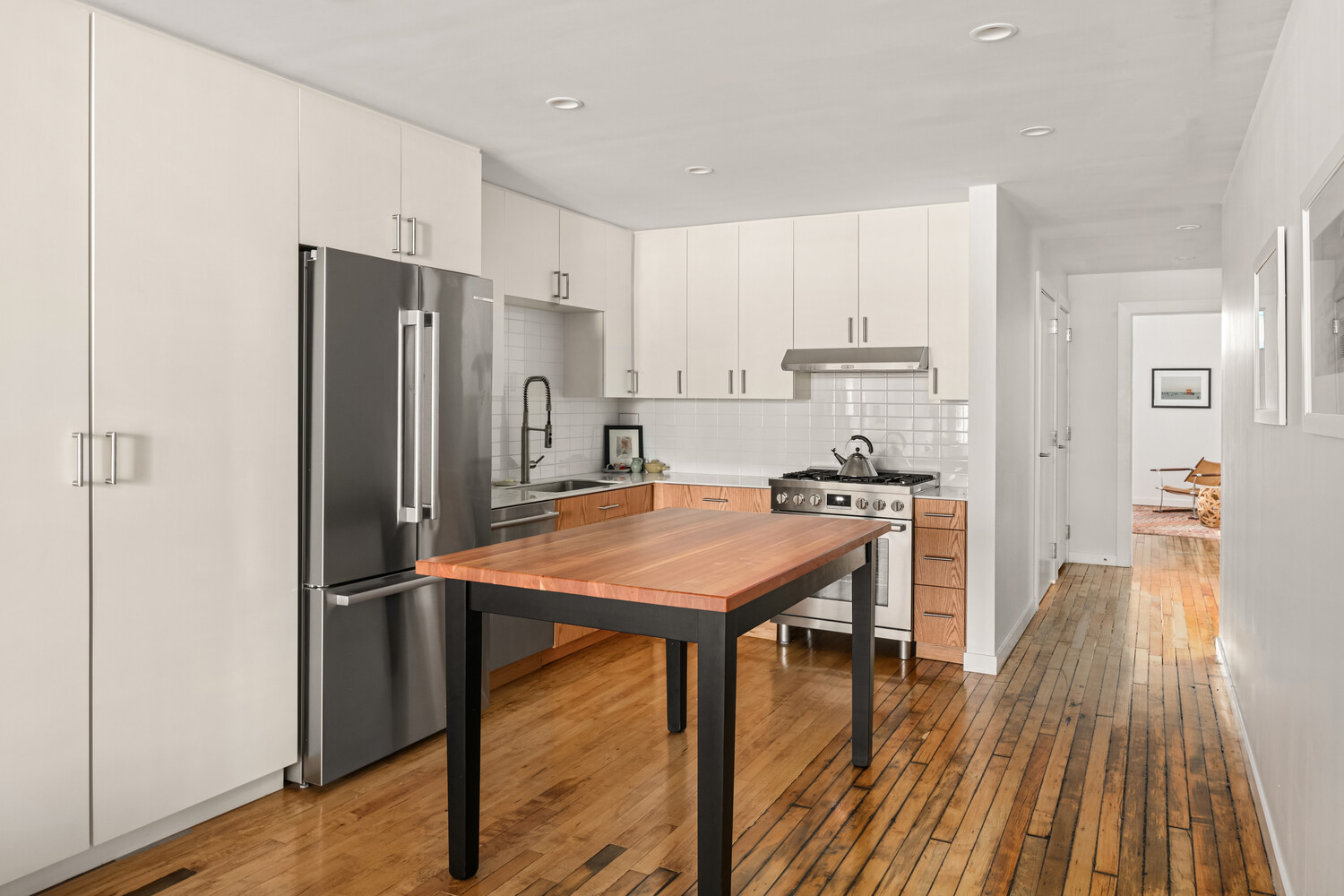 554 BROOME Street 4