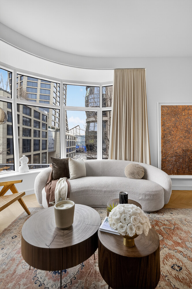 515 W 18TH Street 415