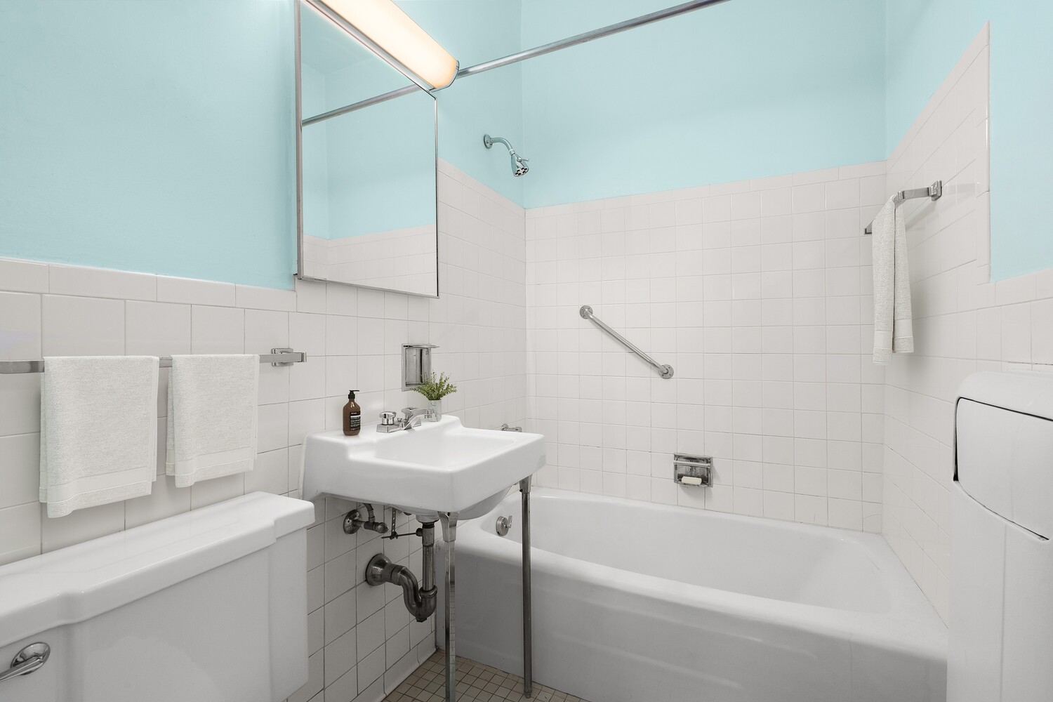 170 W END Avenue 1P