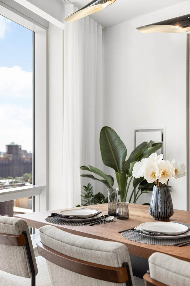 1 CITY Point 21E
