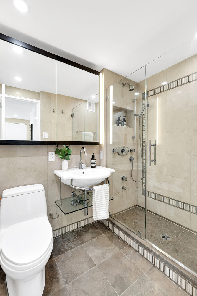 7 E 14TH Street 21D