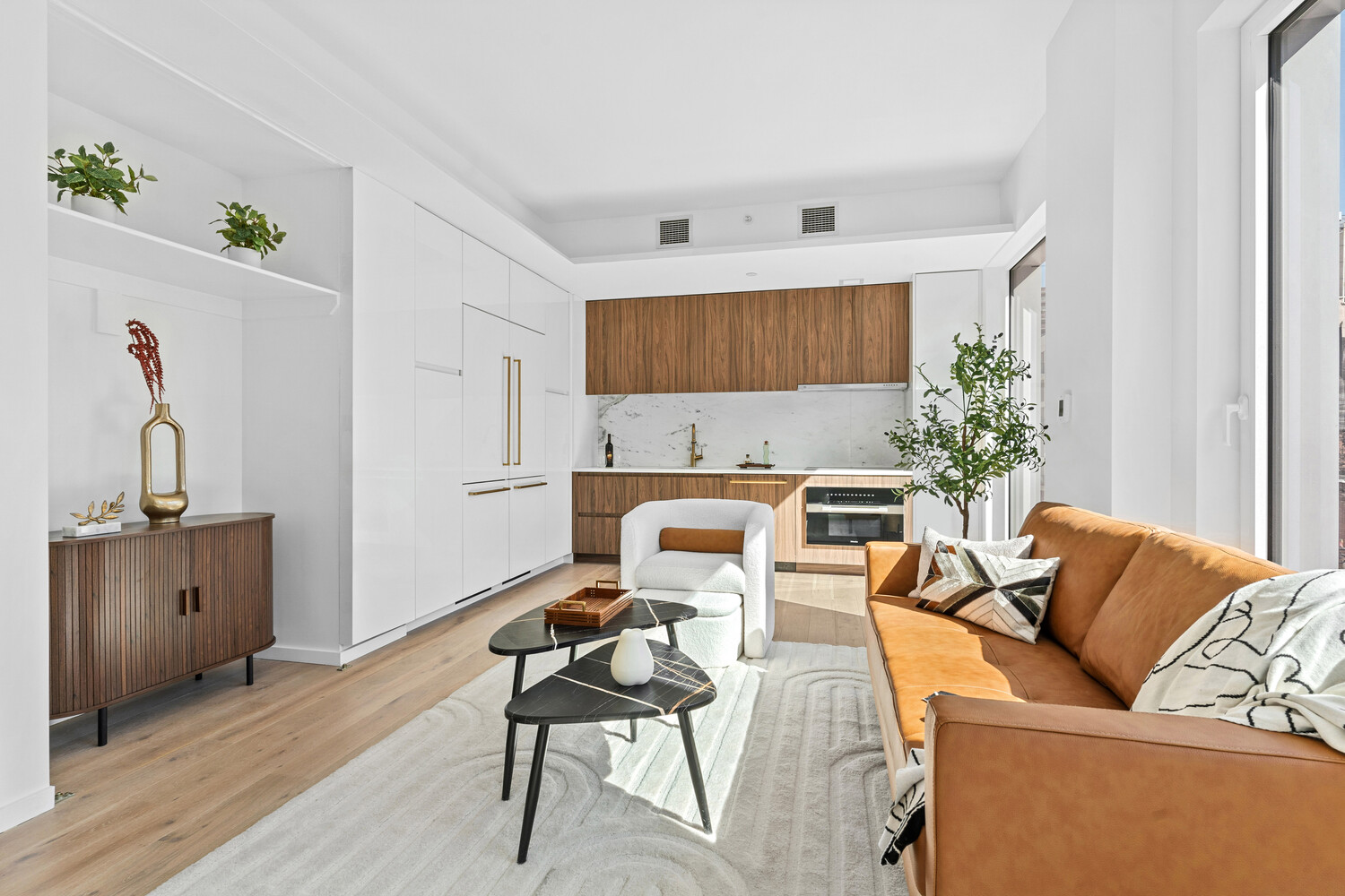 330 GRAND Street 5B