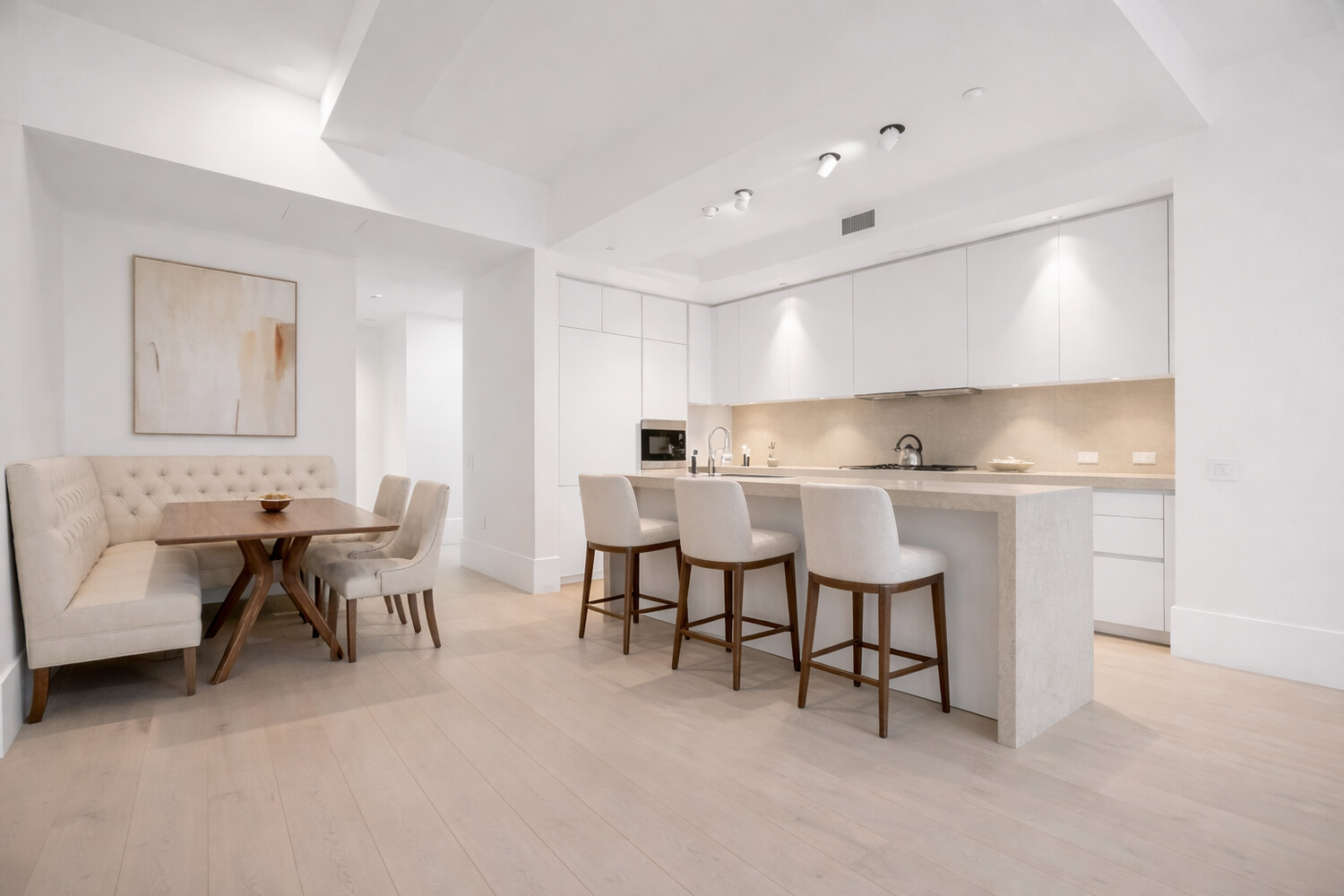 404 PARK Avenue S 8D