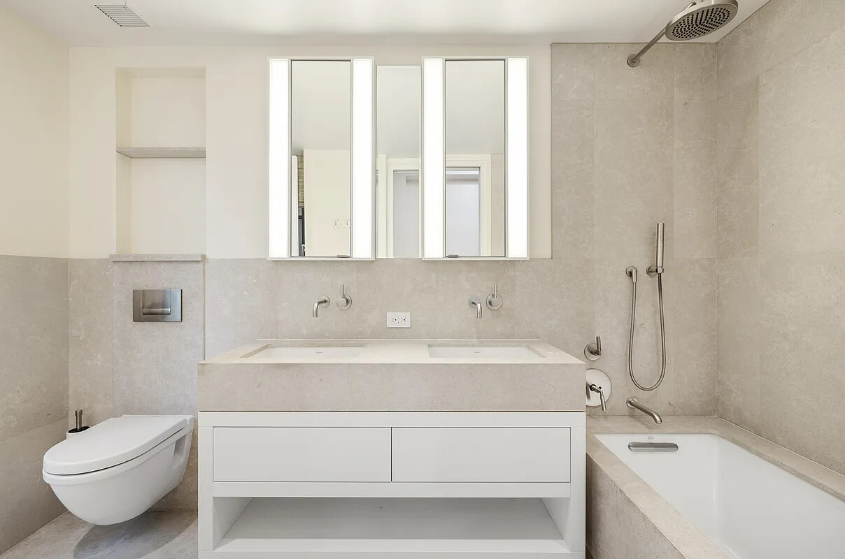 404 PARK Avenue S 8D