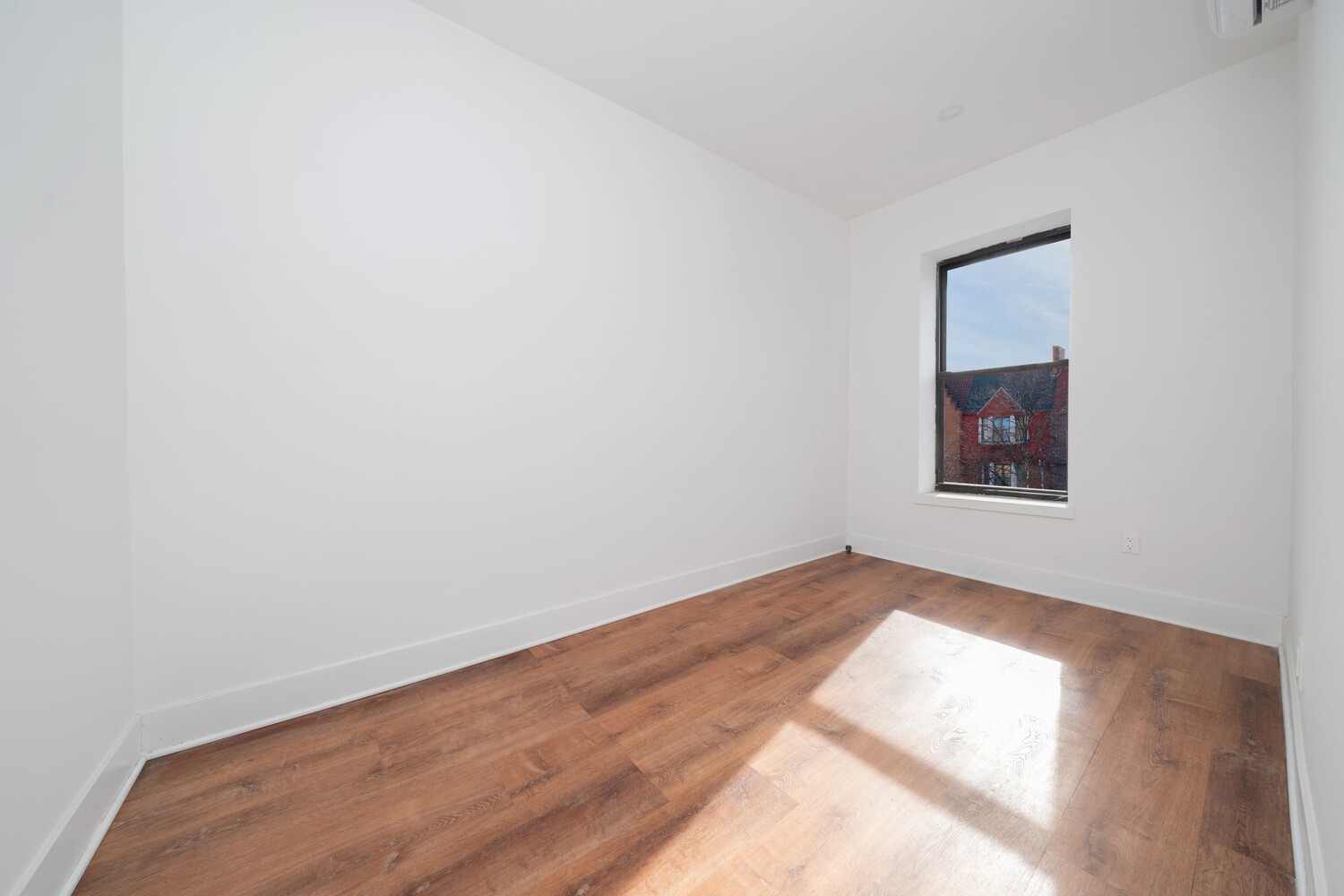 1179 DEAN Street 3