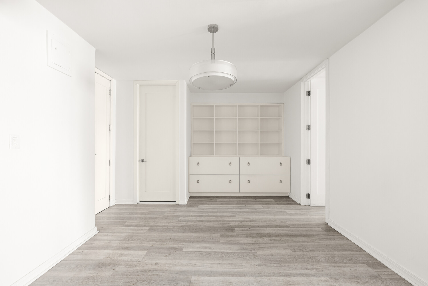 305 E 24TH Street 19T