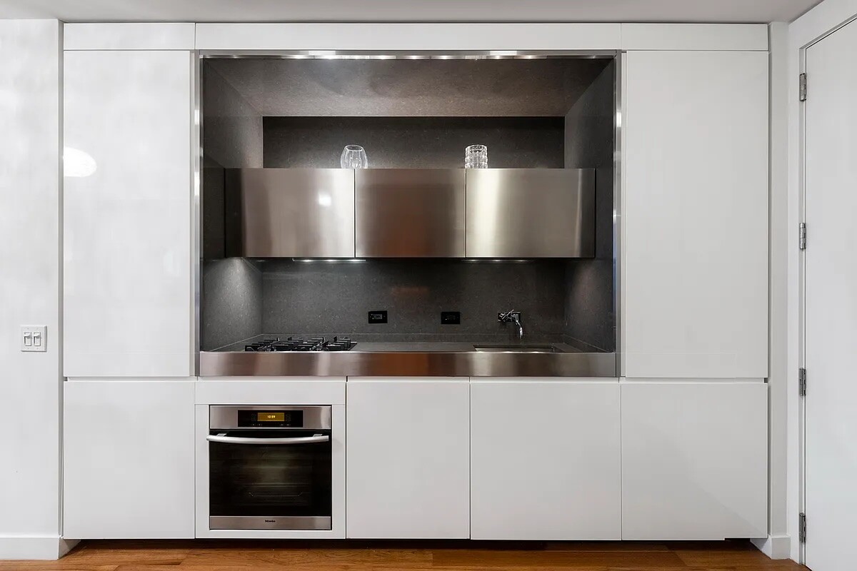 15 WILLIAM Street 27F