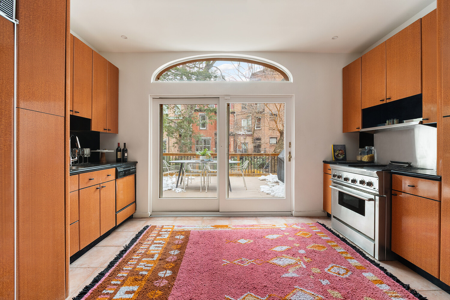 10 SIDNEY Place