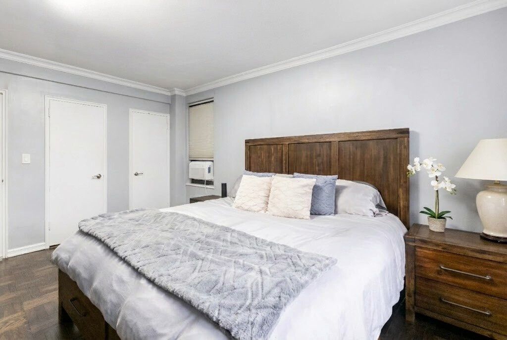 135 E 54TH Street 4E