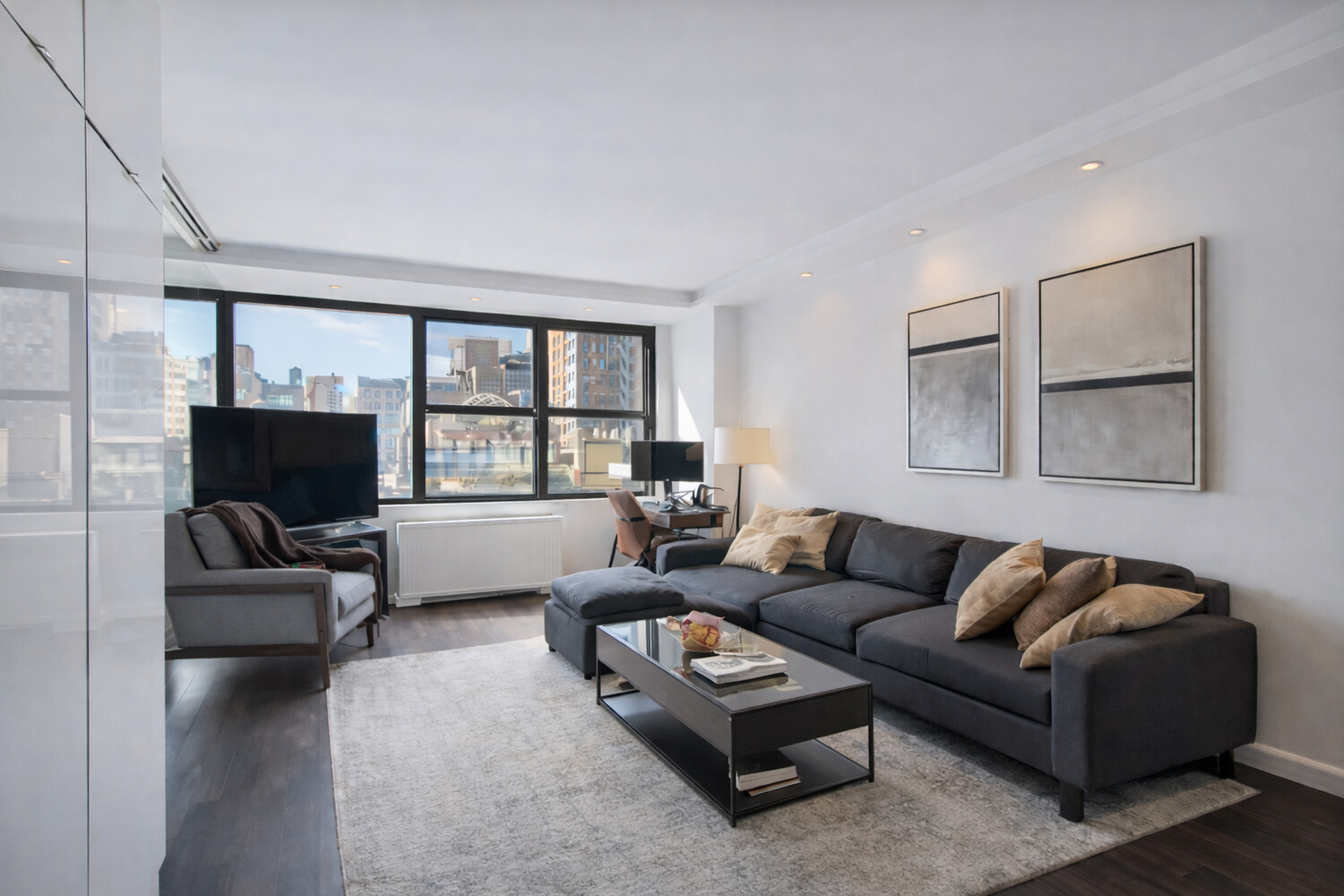 7 E 14TH Street 1008