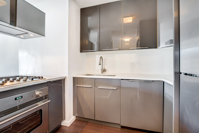 7 E 14TH Street 1008