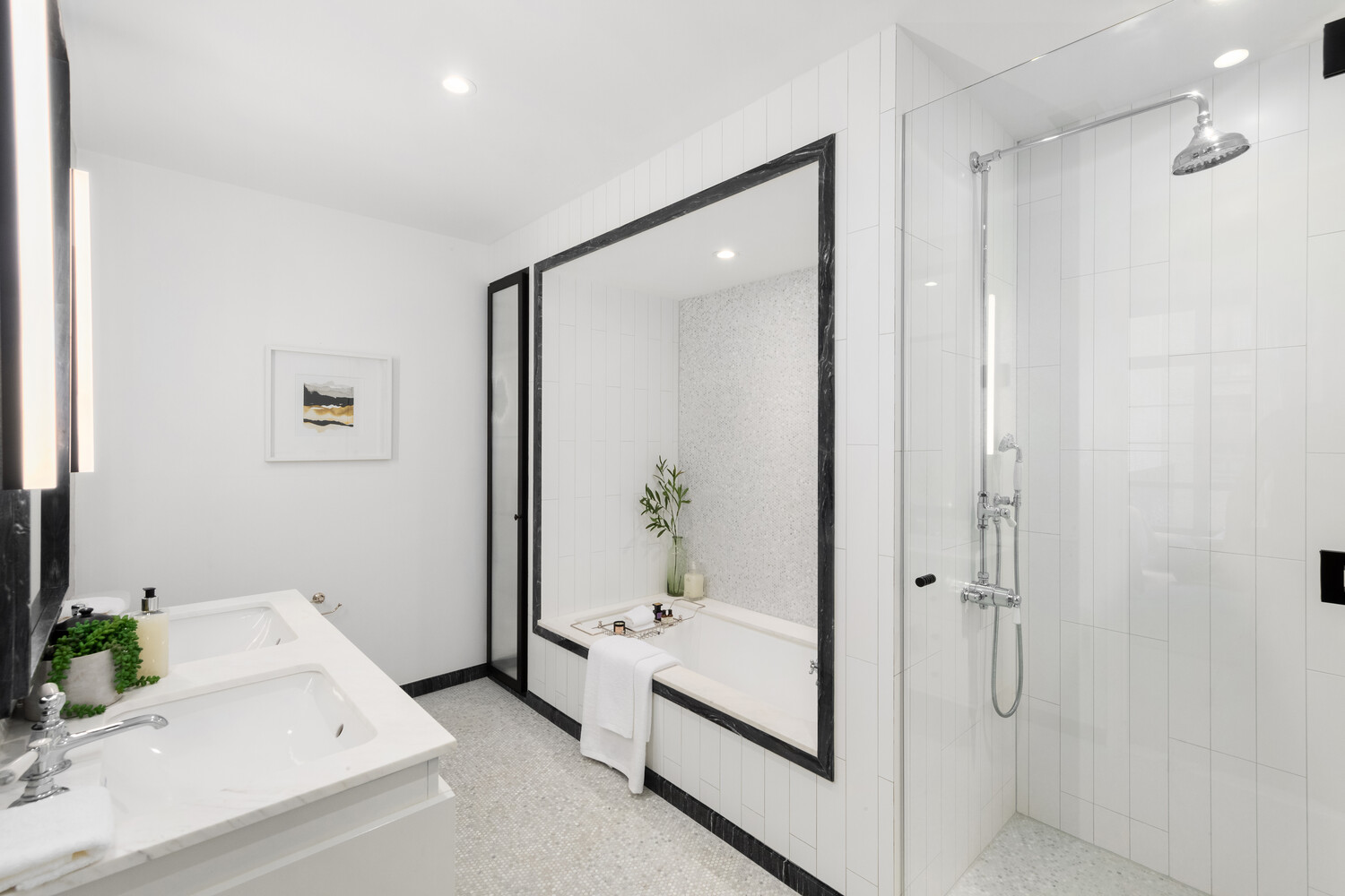 438 E 12TH Street 2D