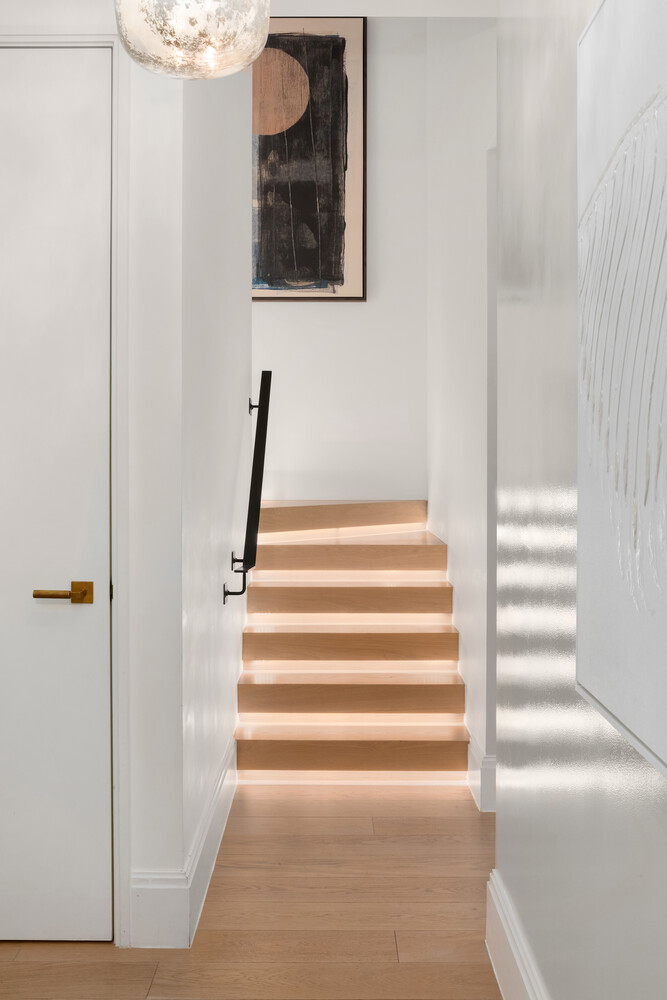 438 E 12TH Street 2D