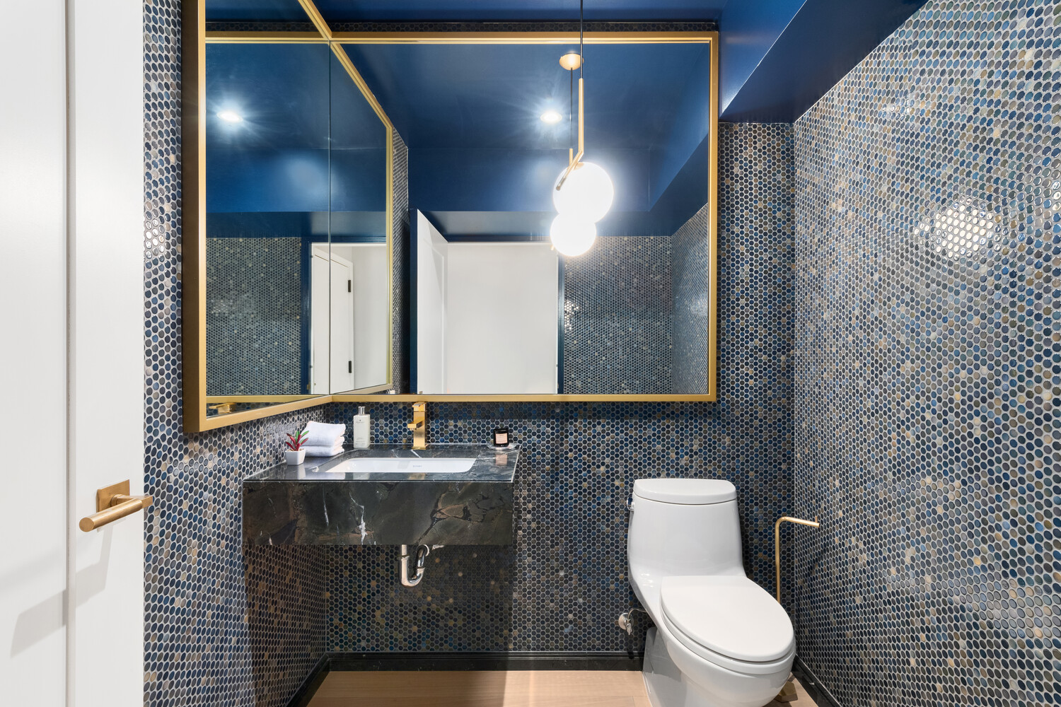 438 E 12TH Street 2D