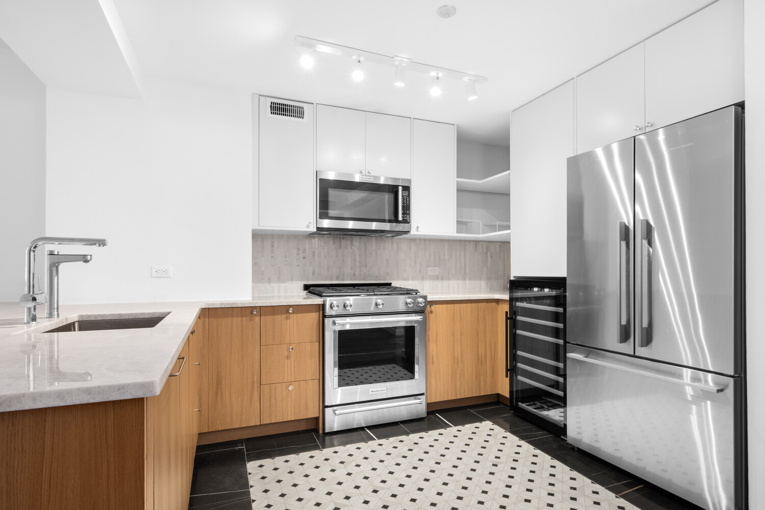 121 E 23RD Street 6D