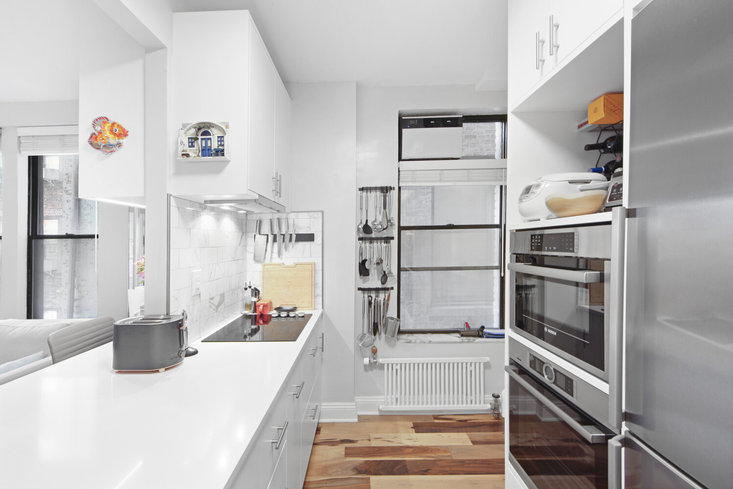 64 MACDOUGAL Street 13