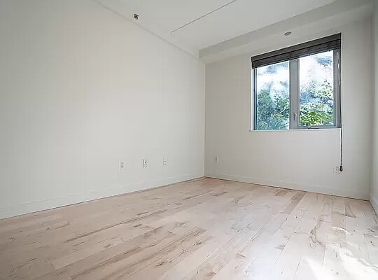 1810 3RD Avenue B2B