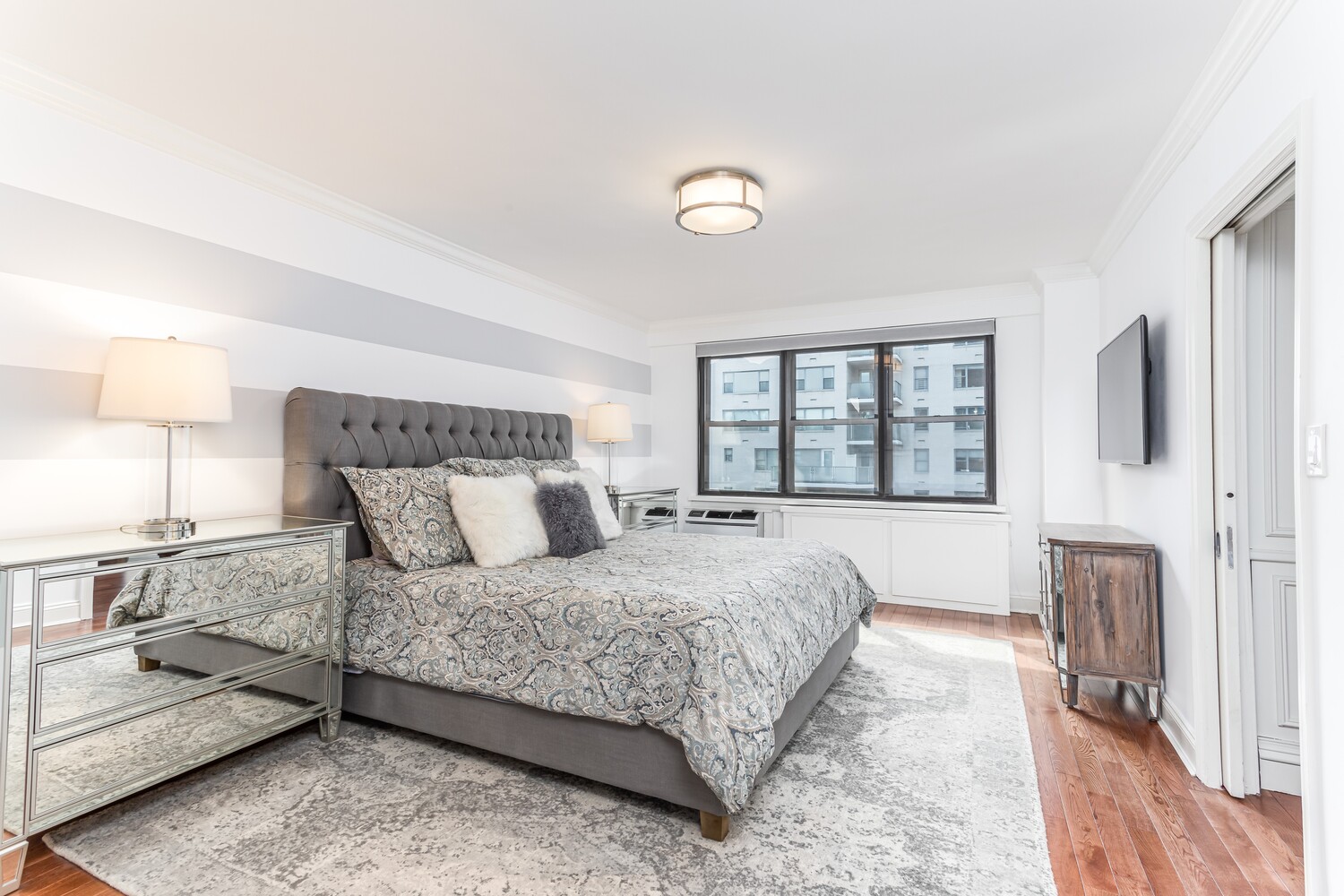 301 E 63RD Street 17HJ