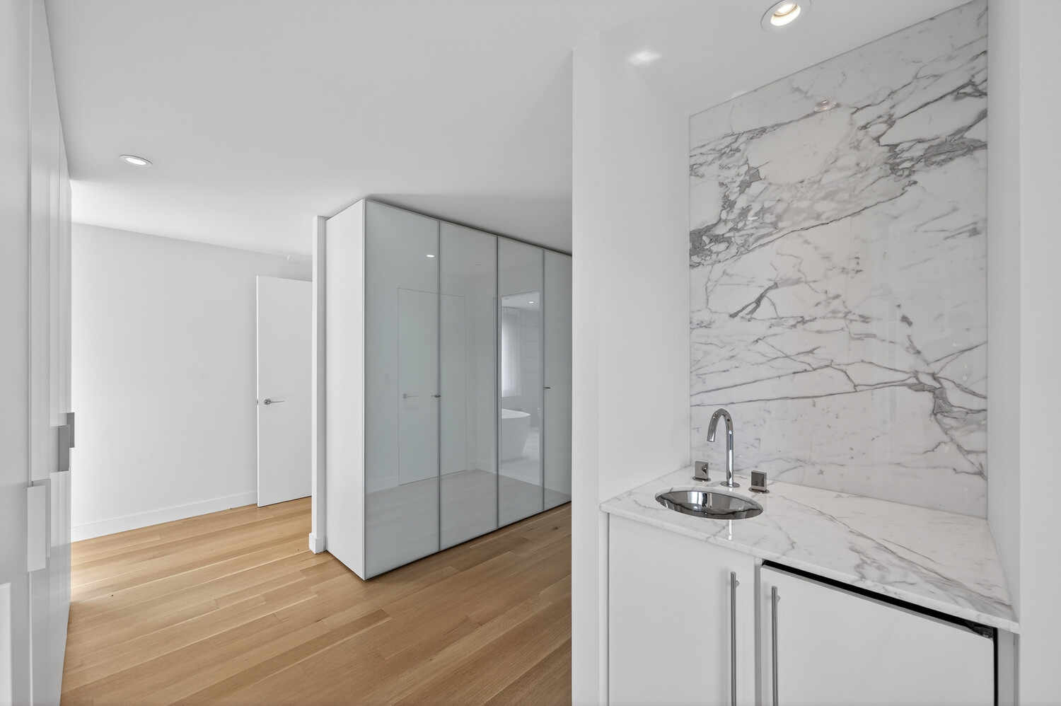 135 W 52ND Street PH4