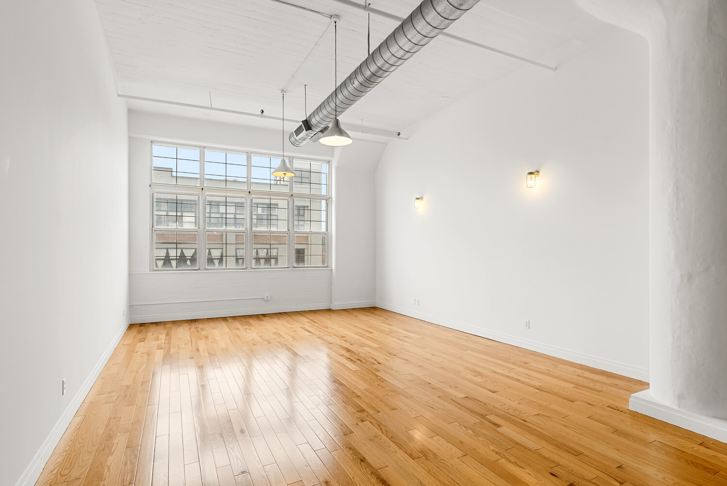689 MYRTLE Avenue 4F