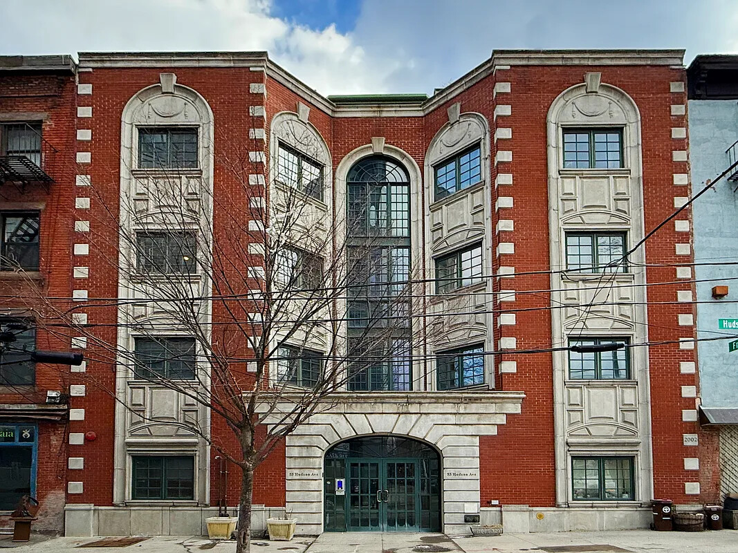 85 HUDSON Avenue 4B