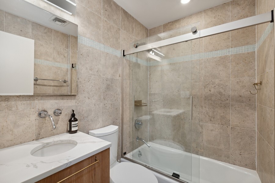 85 HUDSON Avenue 4B
