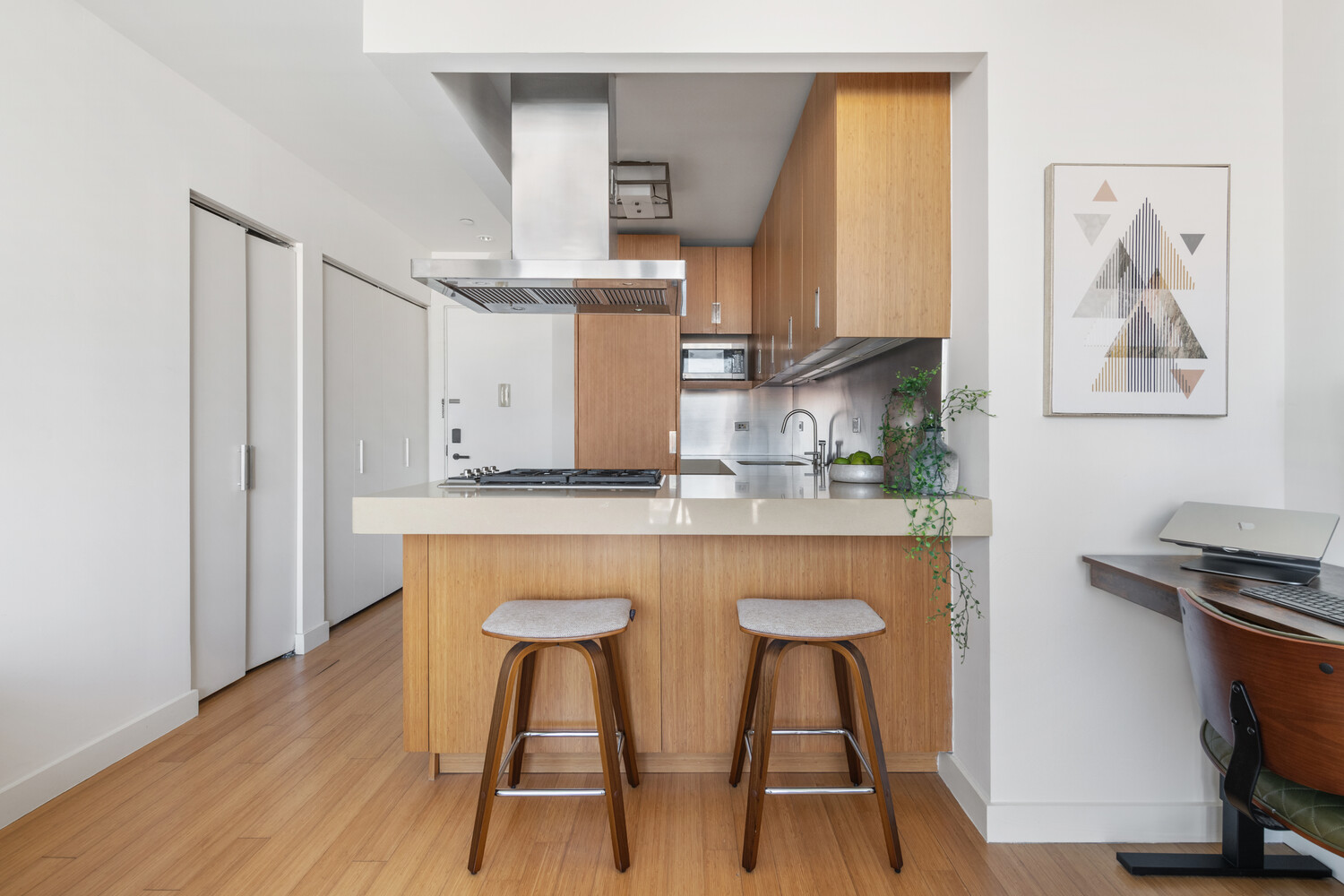 450 W 17TH Street 1901