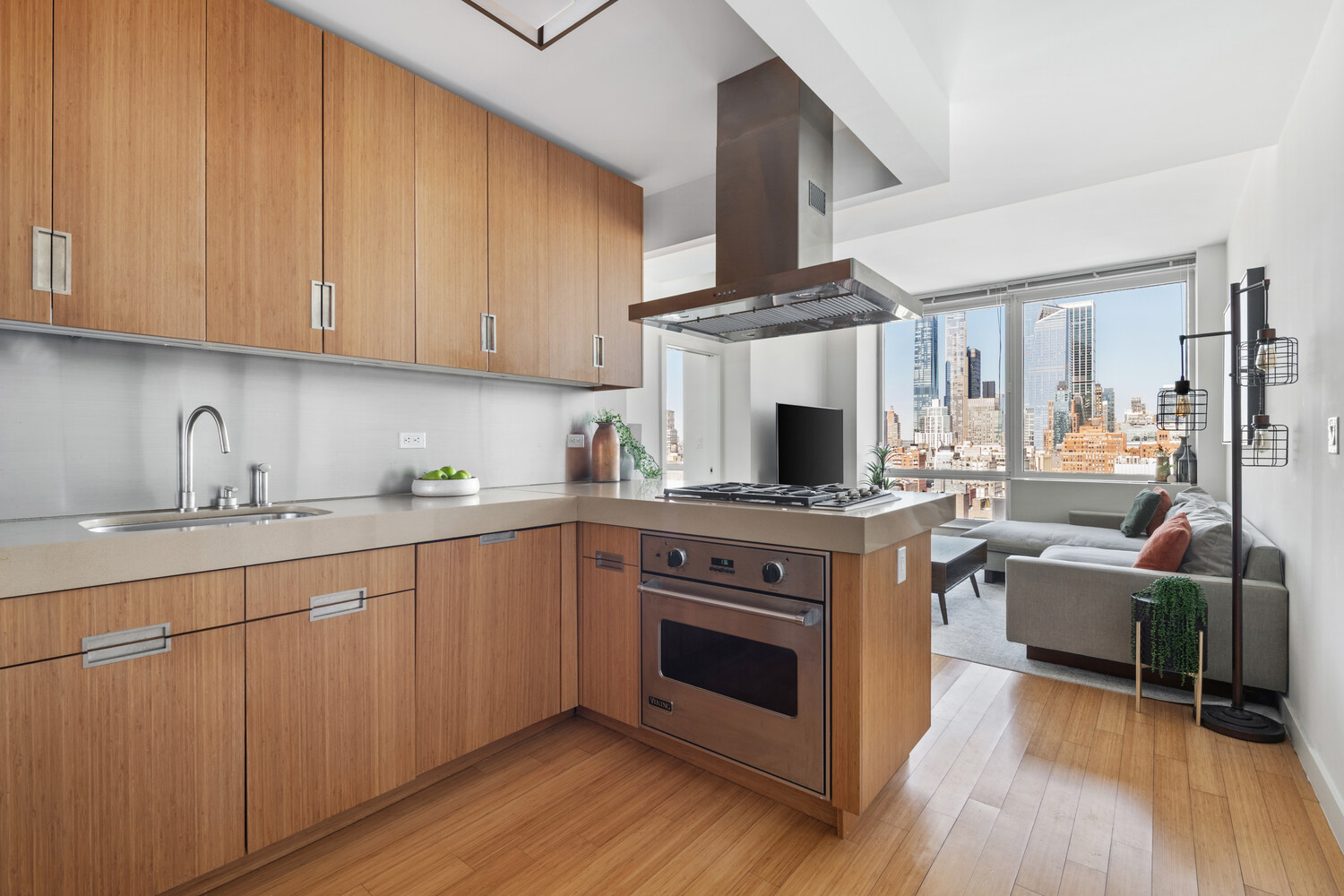 450 W 17TH Street 1901