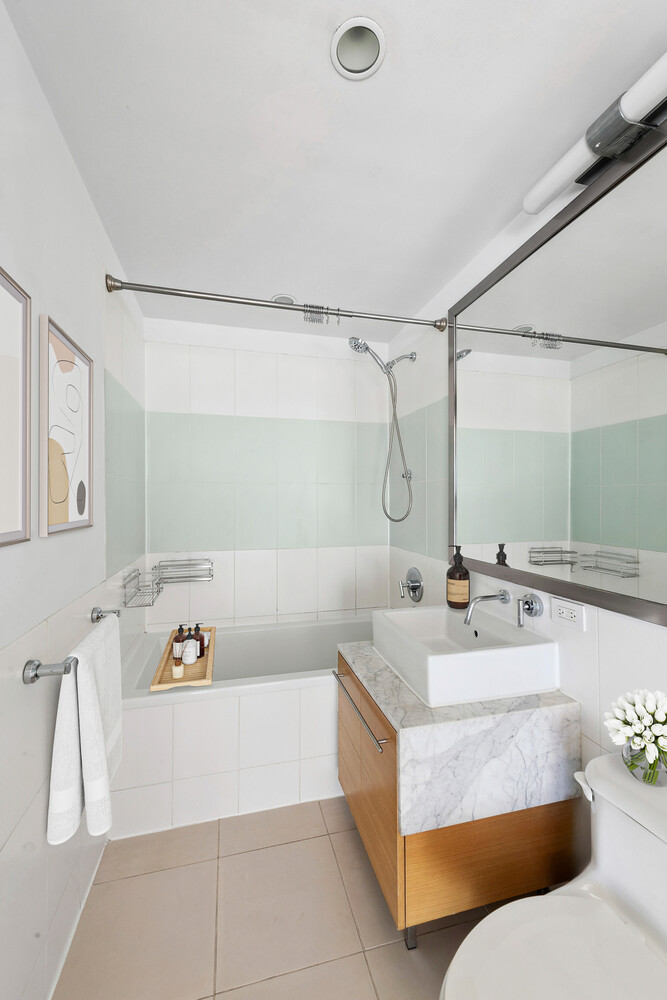 100 W 39TH Street 40E