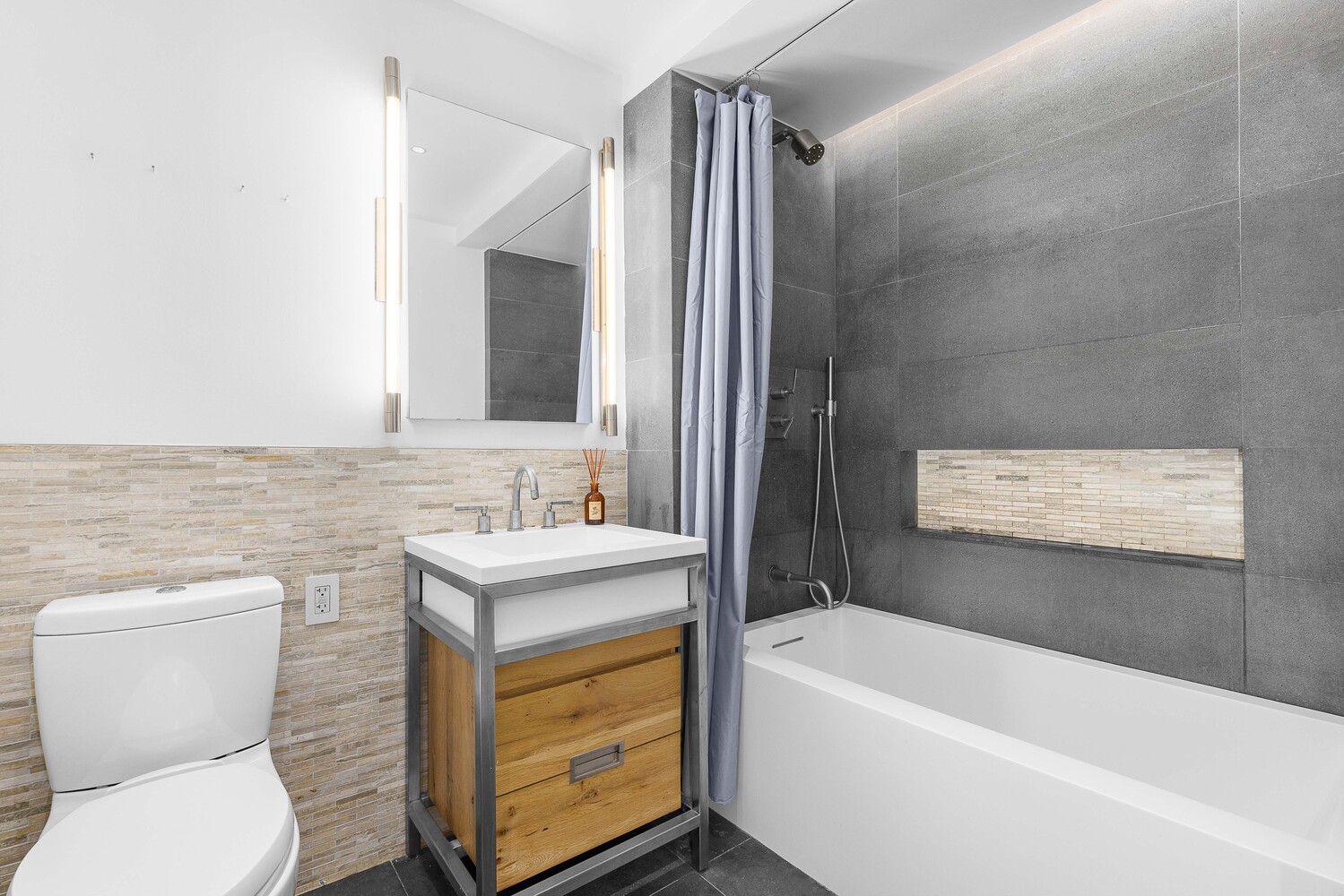 211 E 13TH Street 1C