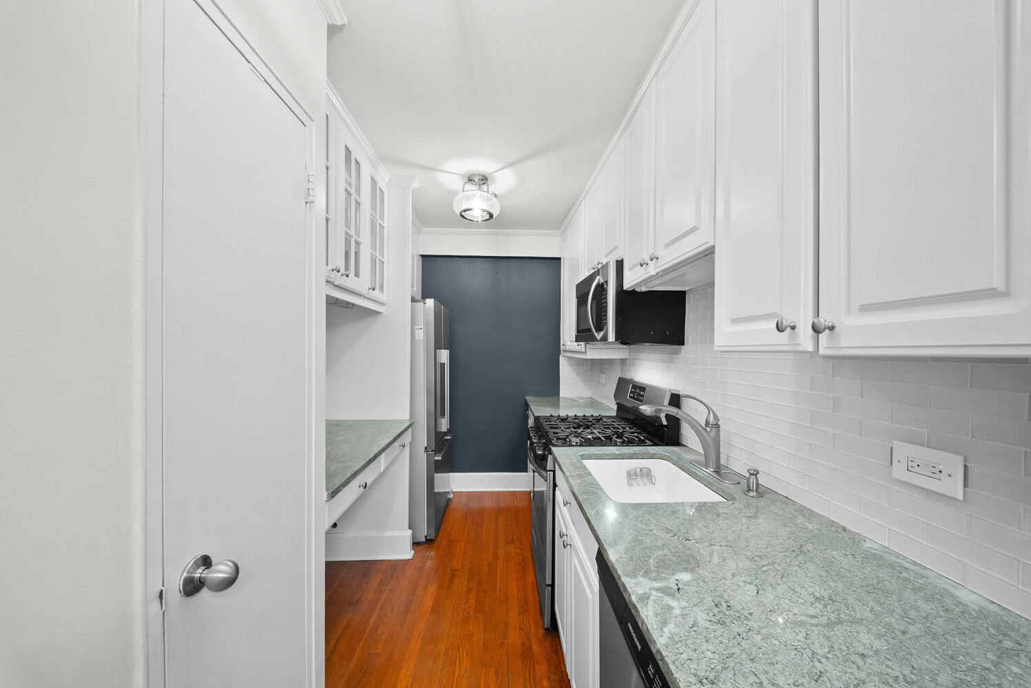 315 E 69TH Street 4L