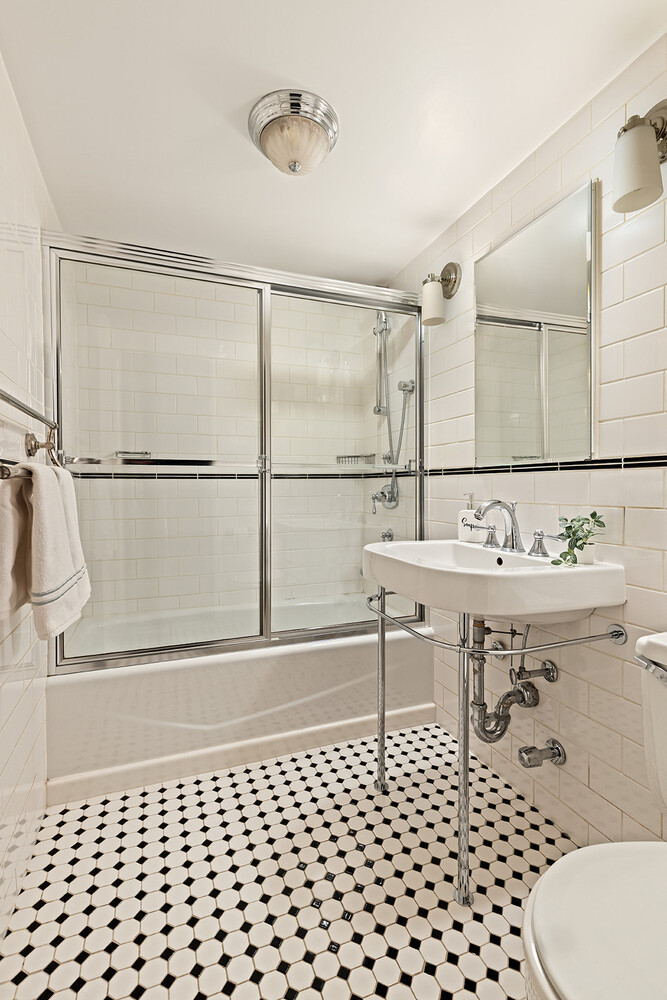 28 OLD FULTON Street THN