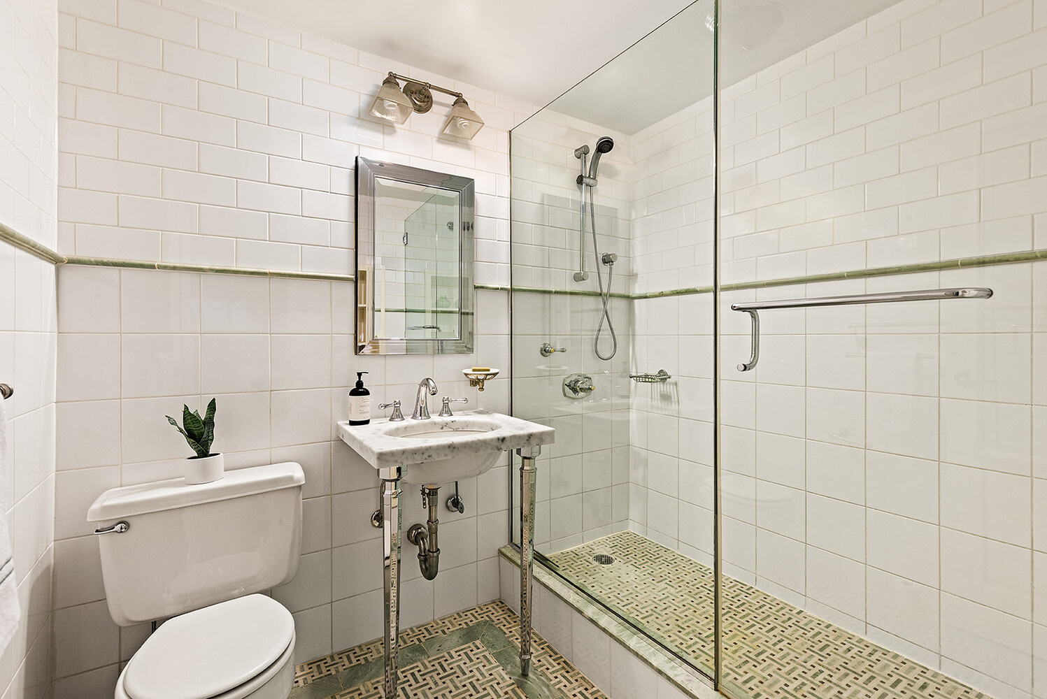 28 OLD FULTON Street THN