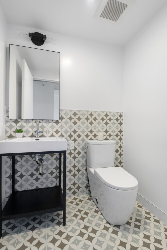 540 GRAHAM Avenue 402