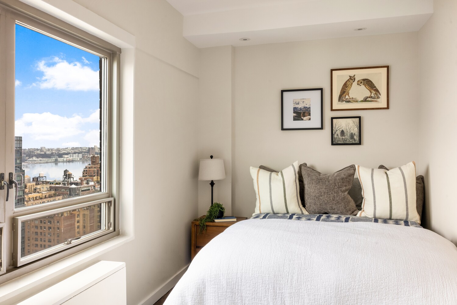 170 W END Avenue 30J