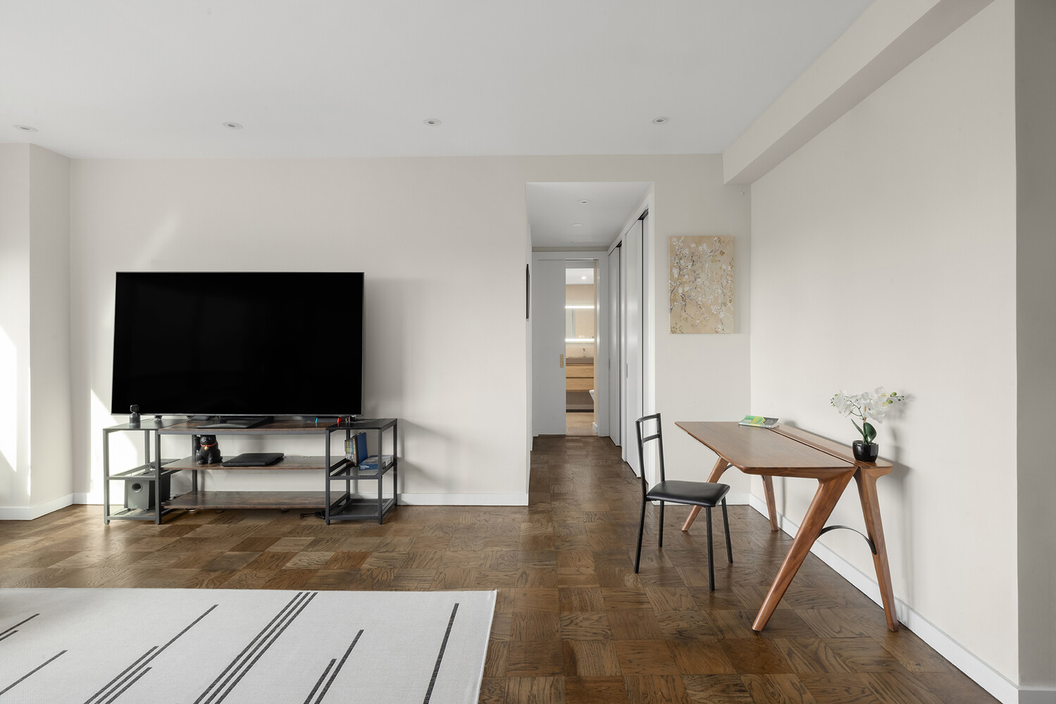 170 W END Avenue 30J