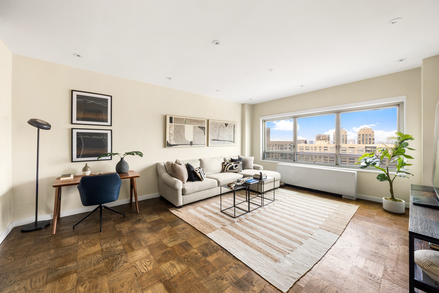 170 W END Avenue 30J