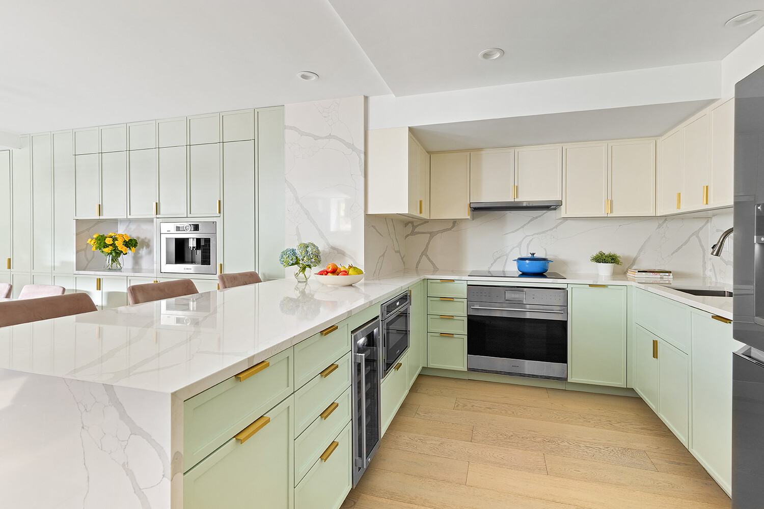 65 MIDDAGH Street 1B