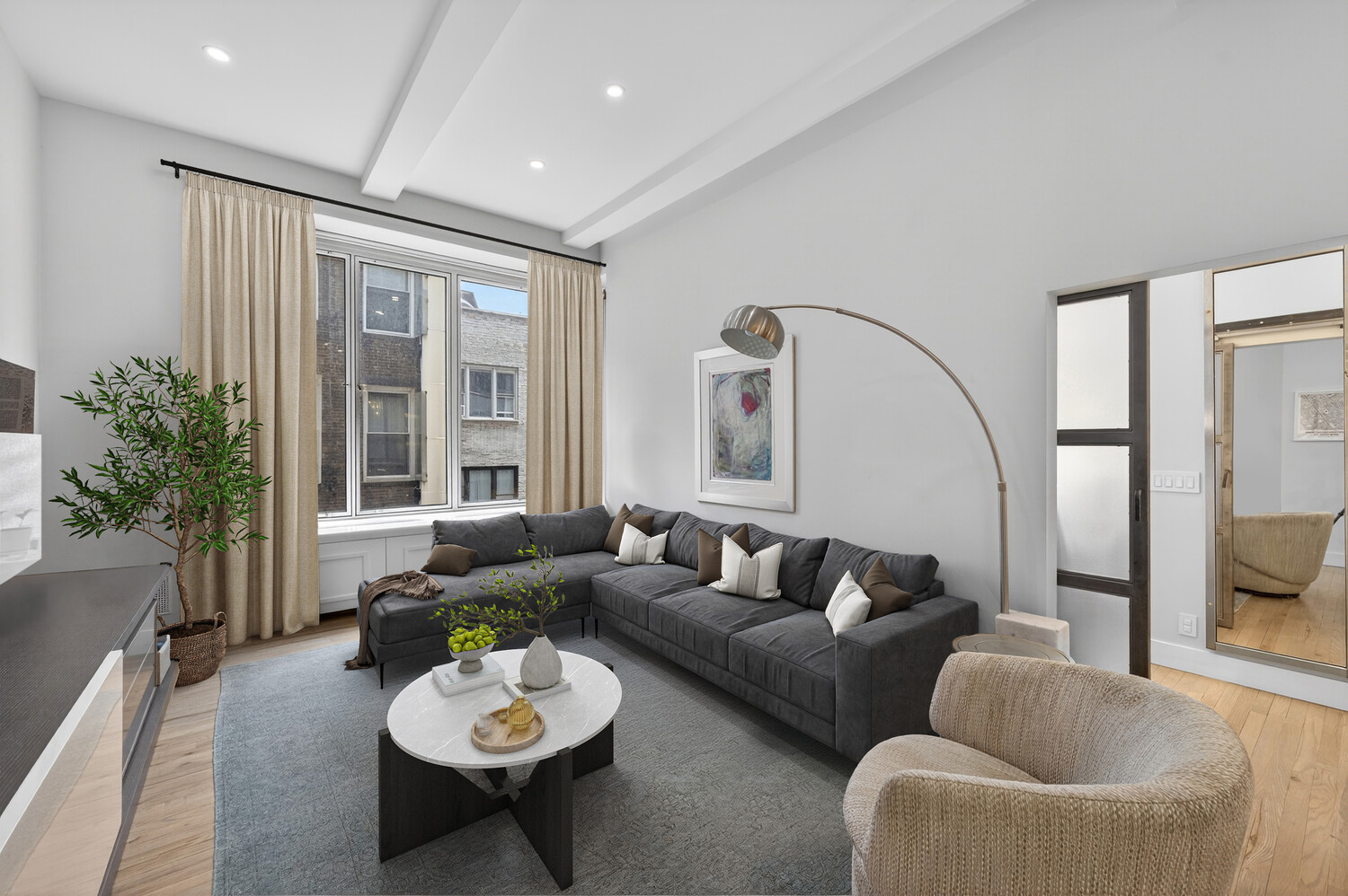 21 E 22ND Street 4C