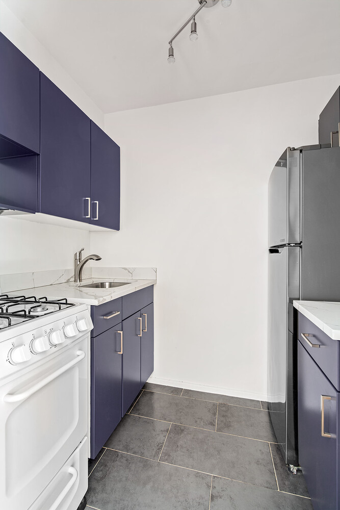 130 HICKS Street 2D