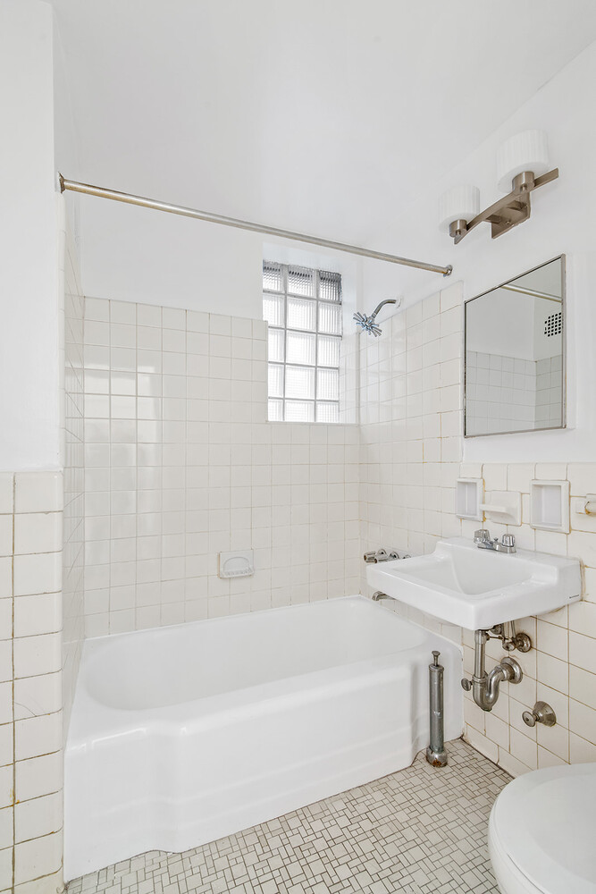 130 HICKS Street 2D