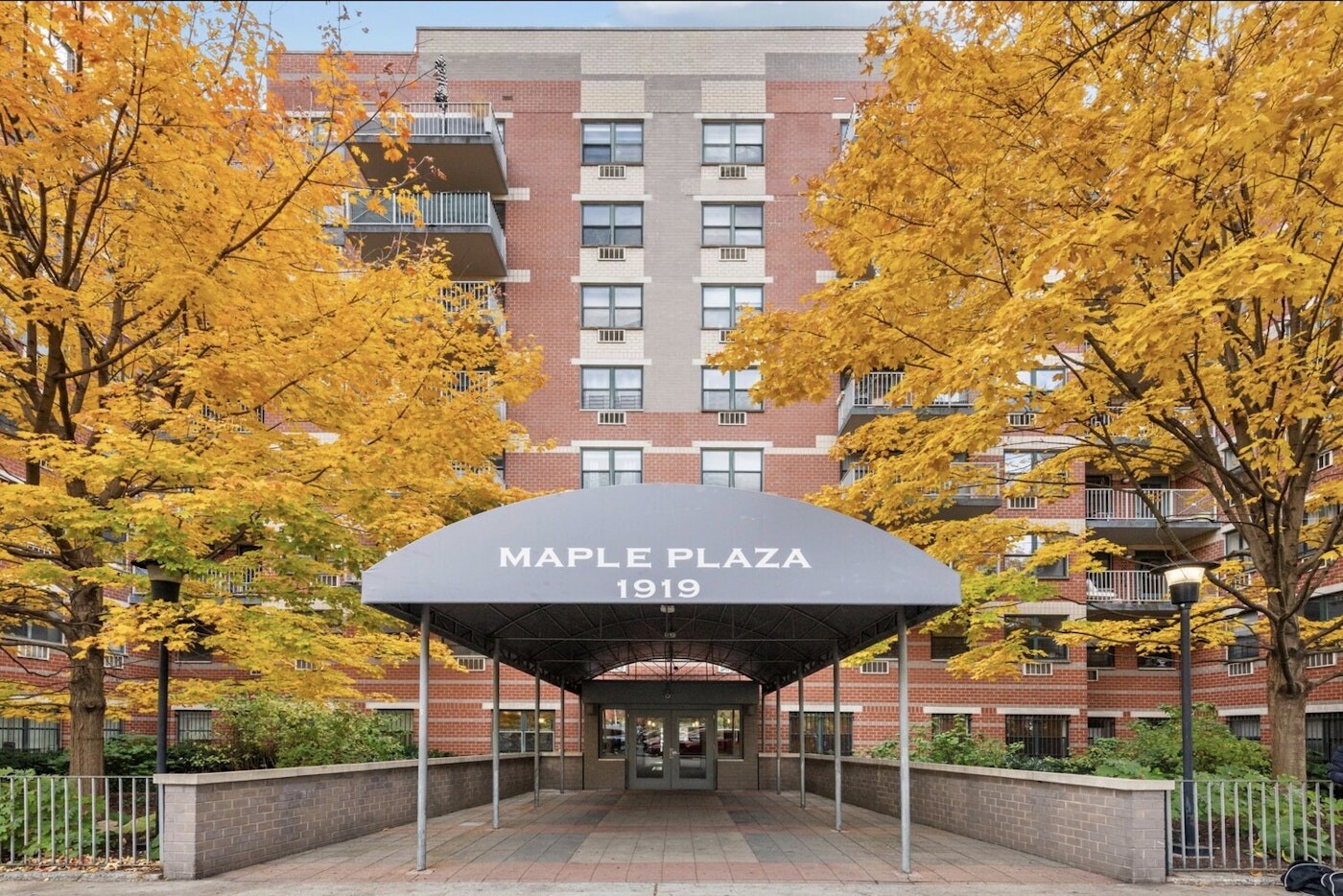 1919 MADISON Avenue 317