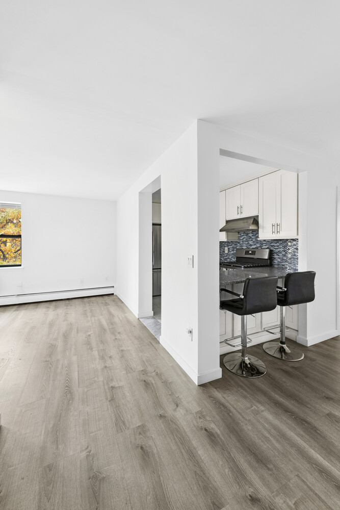 1919 MADISON Avenue 317
