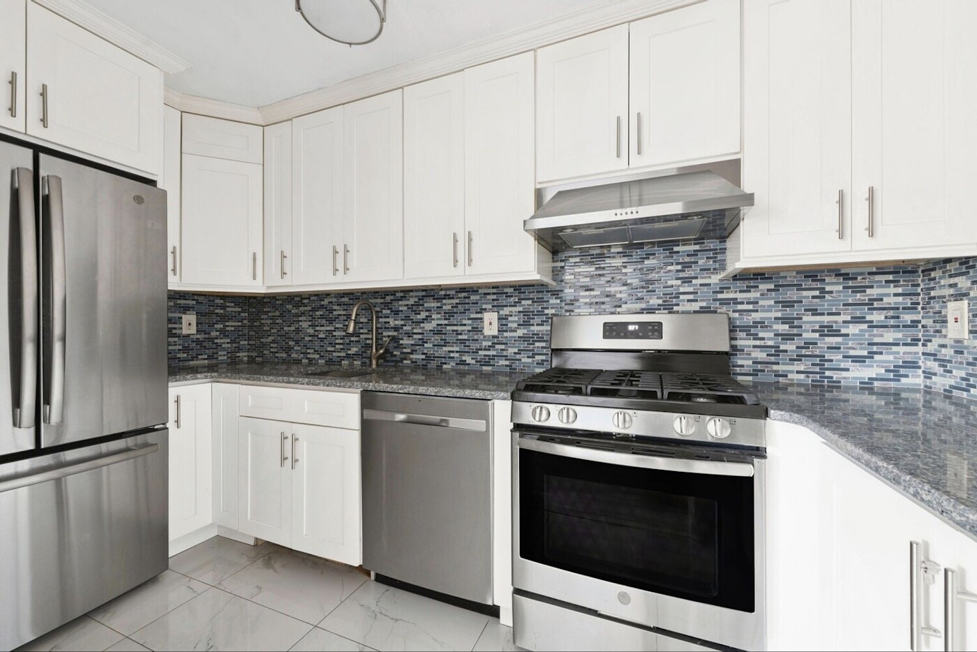 1919 MADISON Avenue 317